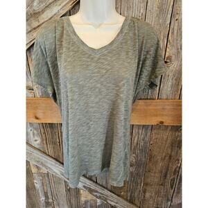 Athleta size M lightweight green short sleeve t shirt active green quick dry